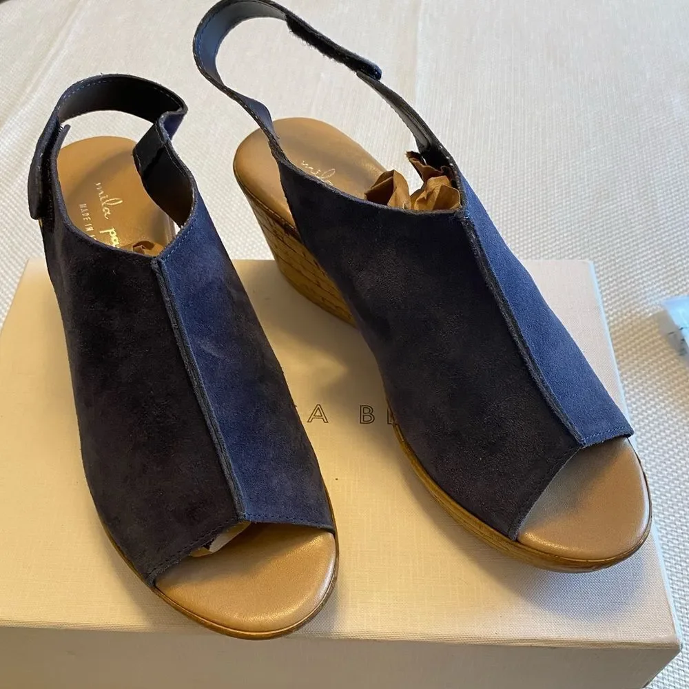 NWOT Mila Paoli made in Italy blue suede wedge sandals size 9
